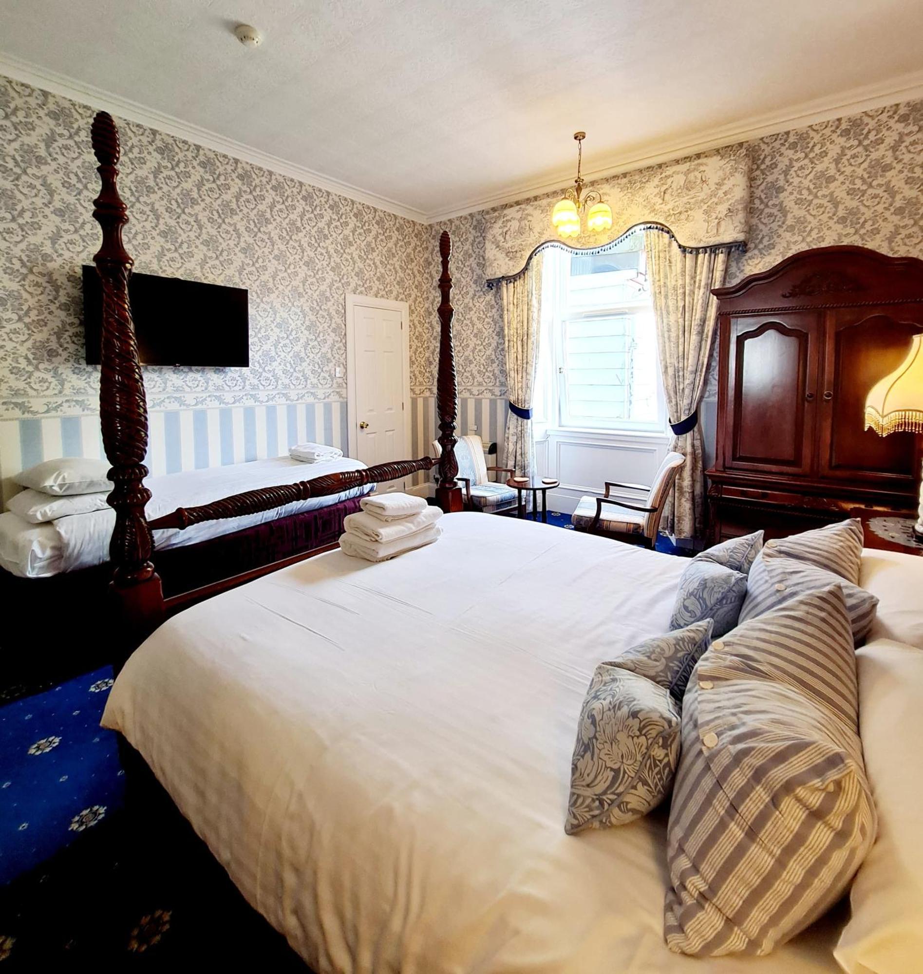 Corriemar House Hotel Оубън Стая снимка